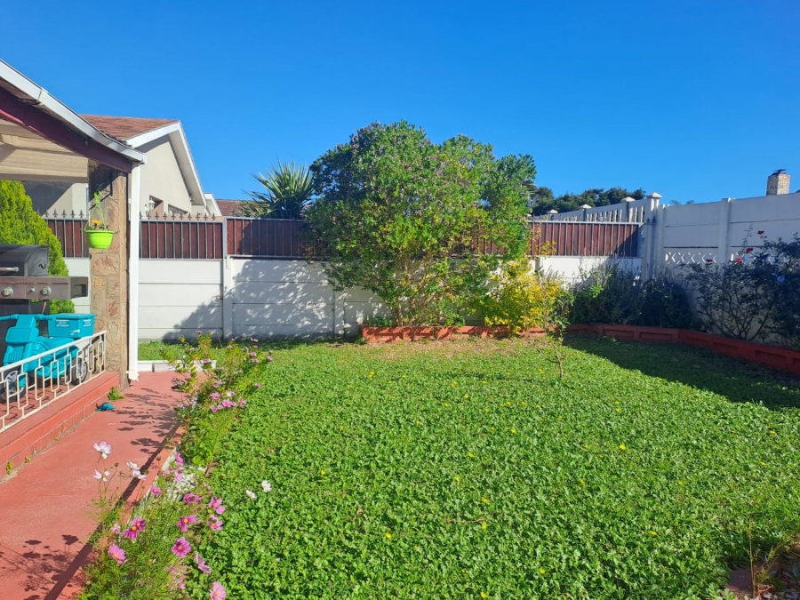 4 Bedroom Property for Sale in Morningside Eastern Cape